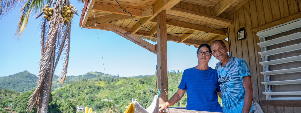 Participants of Home Repairs program that fixed damages caused by Hurricane María